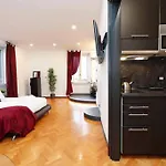 Enchanting Jacuzzi Suite Trastevere